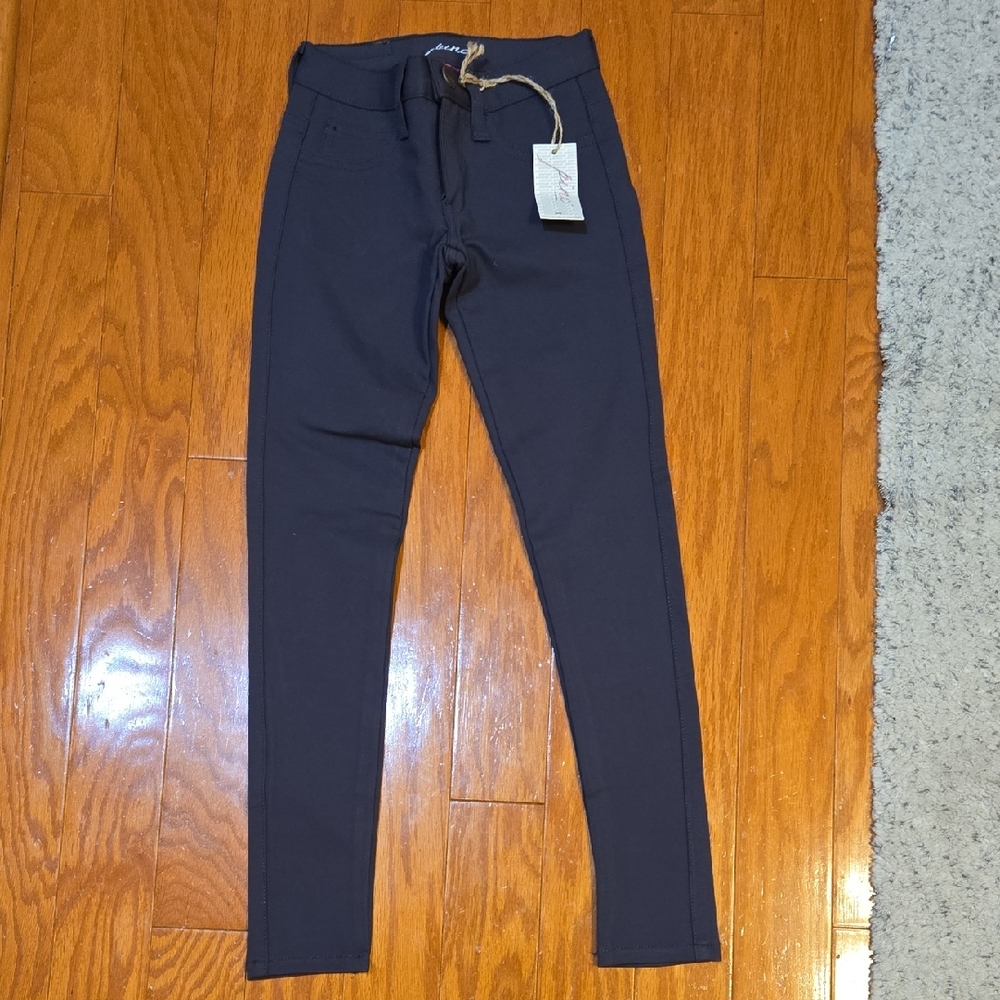 Pinc Premium Dark Gray Skinny Pants Size 7 NWT
